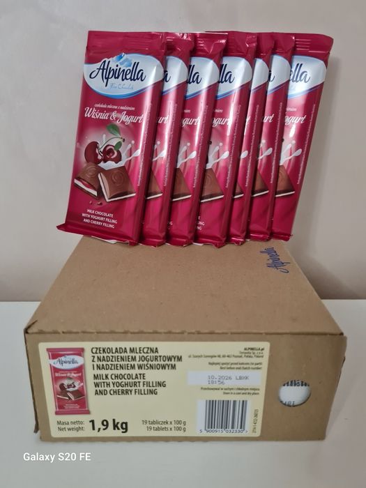 ШОКОЛАД МОЛОЧНИЙ Alpinella Wisnia & Jogurt
