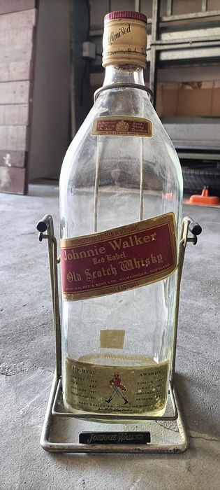 Garrafa antiga Johnnie Walker