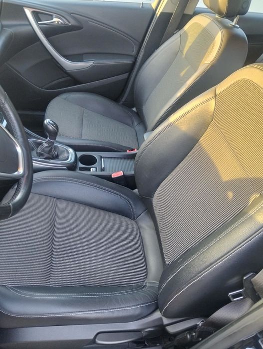 Opel astra 1.7 CDTI Sport Tourer Cosmos 2013-Nacional