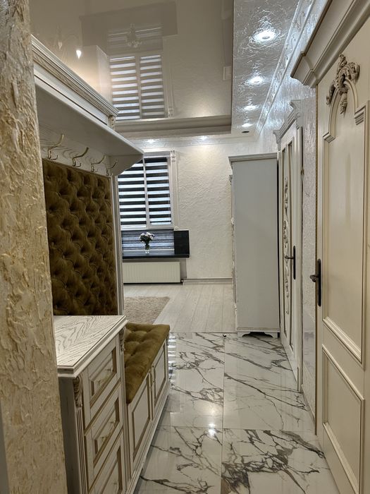 Без відкл СВІТЛА ! Центр 4 кімнатна подобова 10 осіб  оренда посуточна