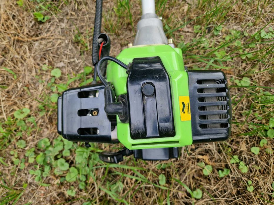 Podkaszarka spalinowa 52 cm³ 1,6 kW SGT1602-15