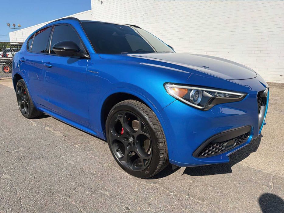 Alfa Romeo Stelvio Veloce      2023