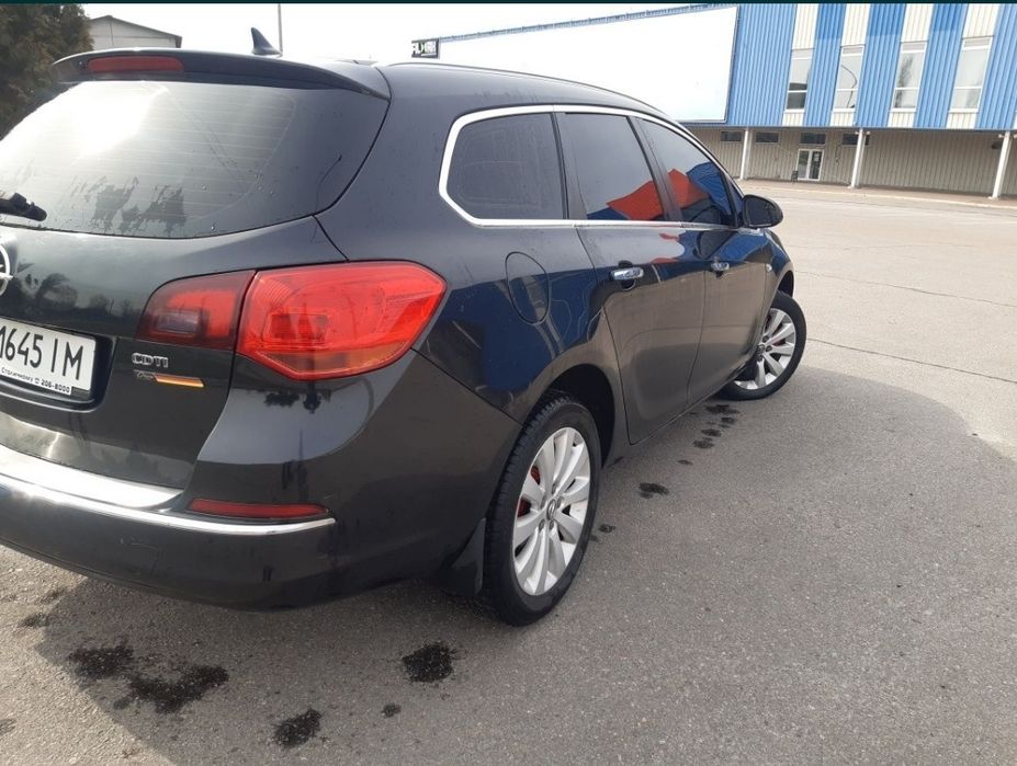 Продам авто, опель астра  j SPORTS TOURER