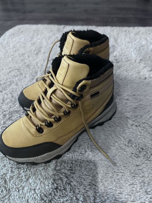 Buty zimowe ocieplane rozmiar 40