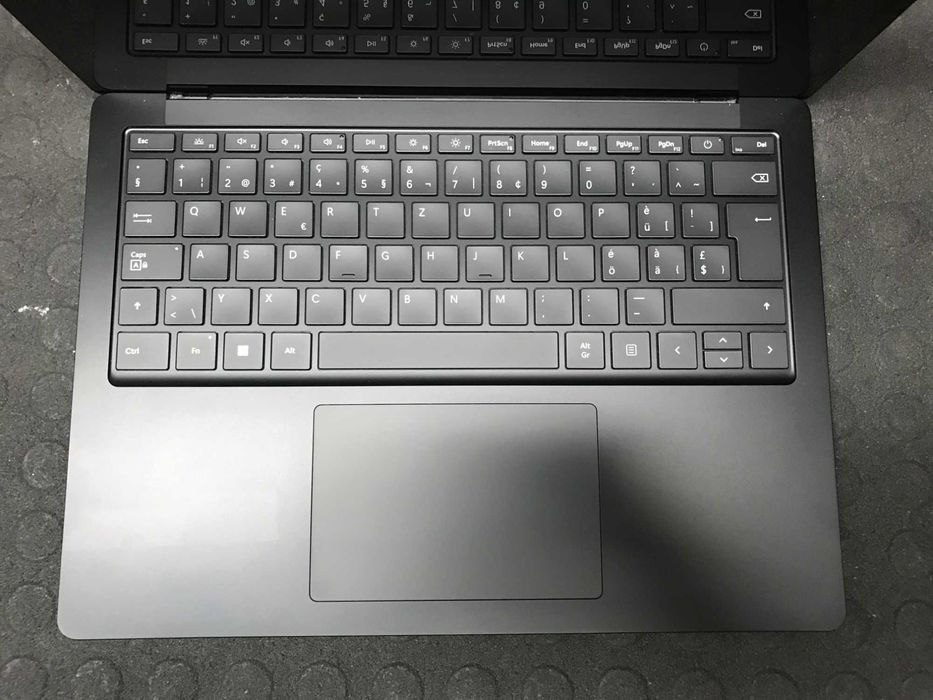 13" Microsoft Surface 5 Czarny i7 12GEN 16GB 256SSD A+