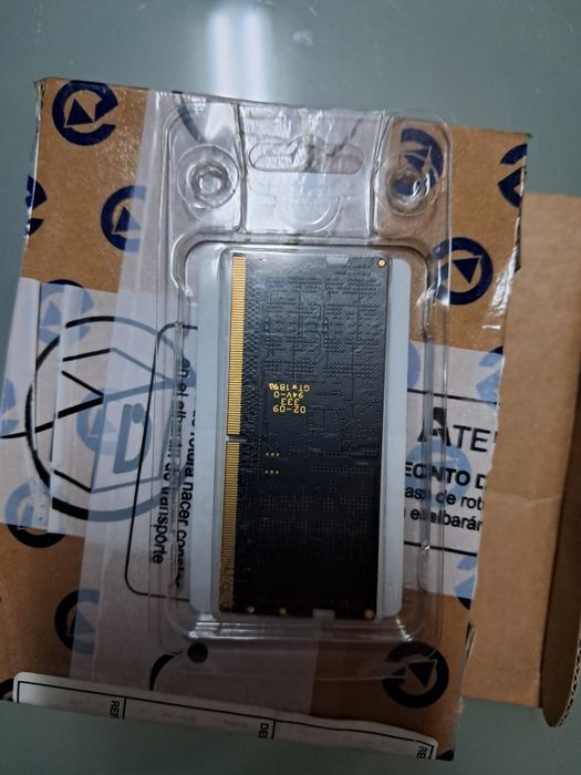 Crucial  DDR5 4800