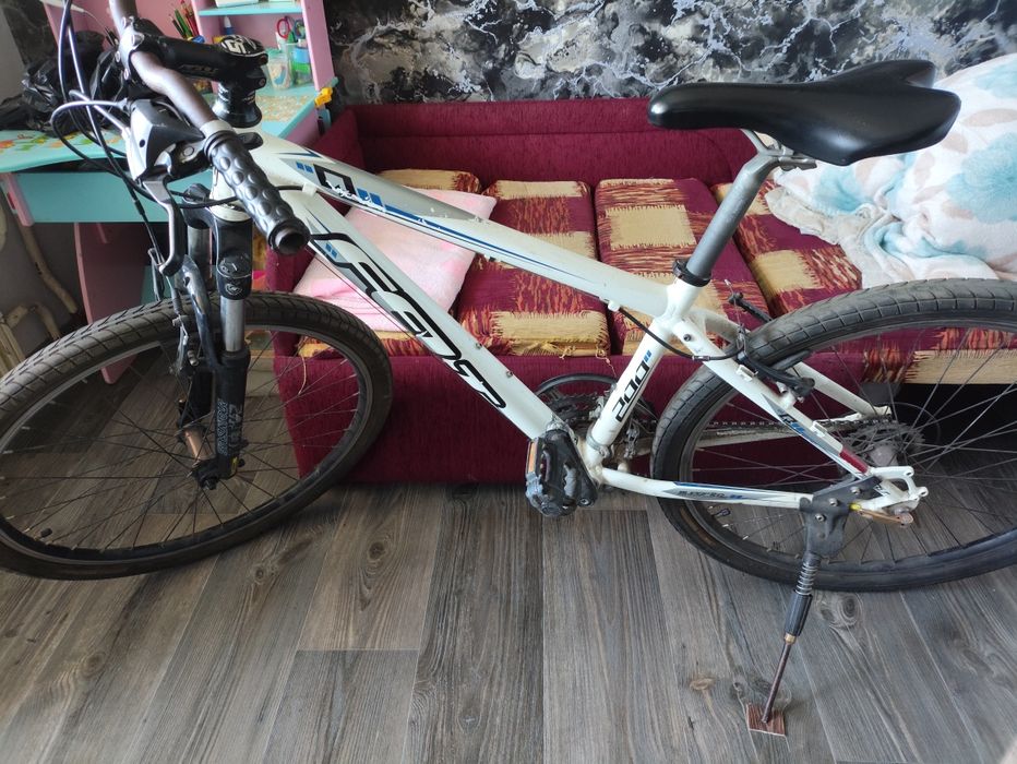 Продам велосипед Felt