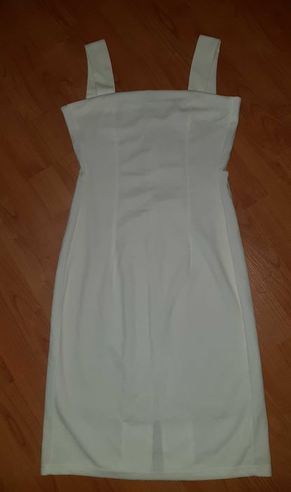 Плаття білого кольору