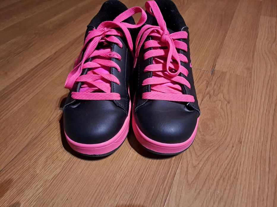 Buty z kółkami Sidewalk Sports (czarno-różowe)