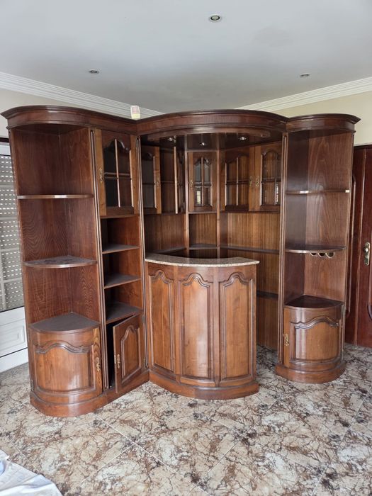 Bar em madeira - excelente estado