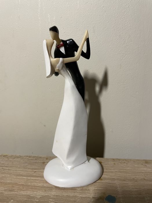 Декор для торту , весільна статуетка на торт