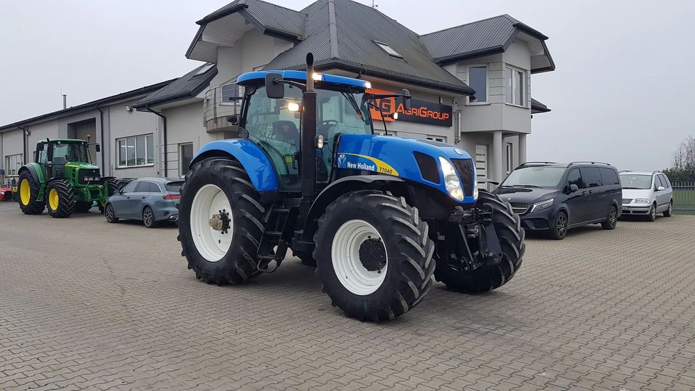 New Holland T7040 PC GPS 2009R  Bardzo ładny !!! Tuz Miękka kabina !!! GPS !!!