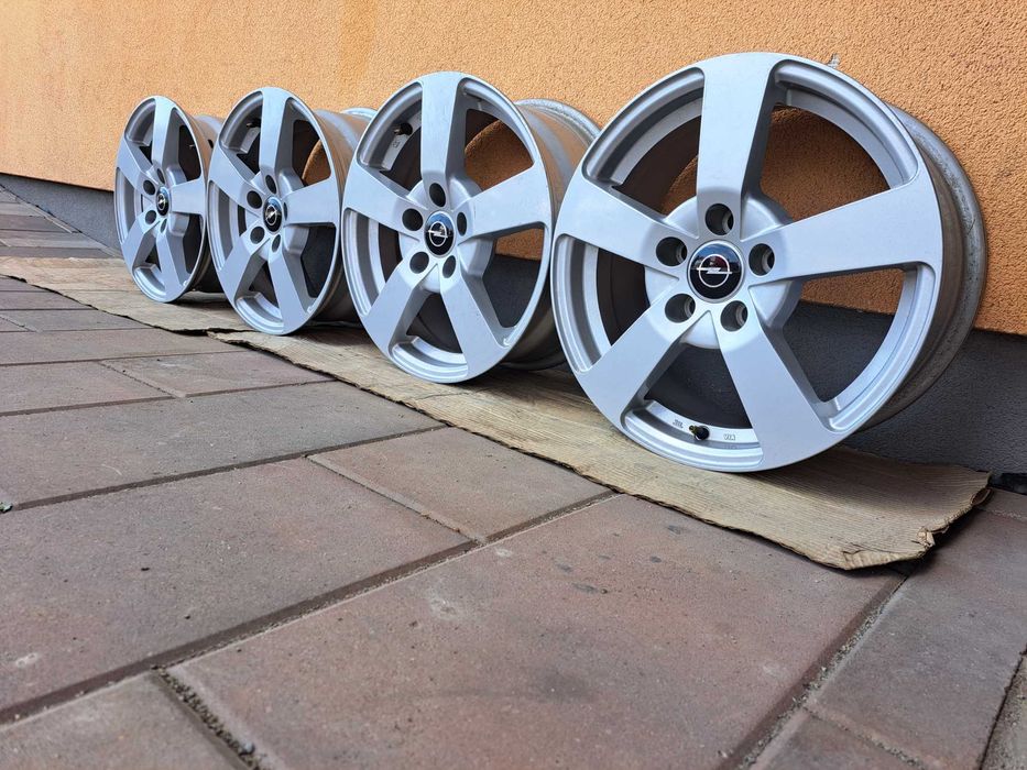 Alu Felgi Aluminiowe 5x110 16 Cali Opel Astra Meriva Zafira