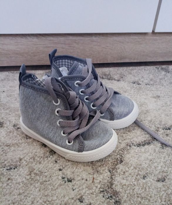 Trampki dziecięce 22