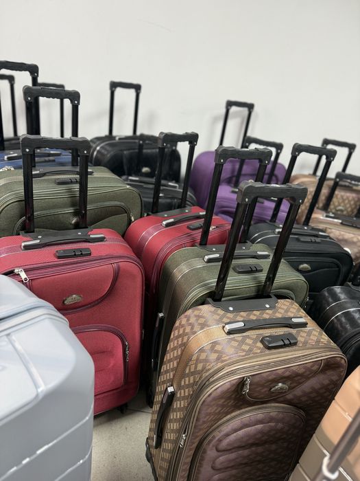 Валізи , валіза , чемодани. Розмір L,ХL,M.