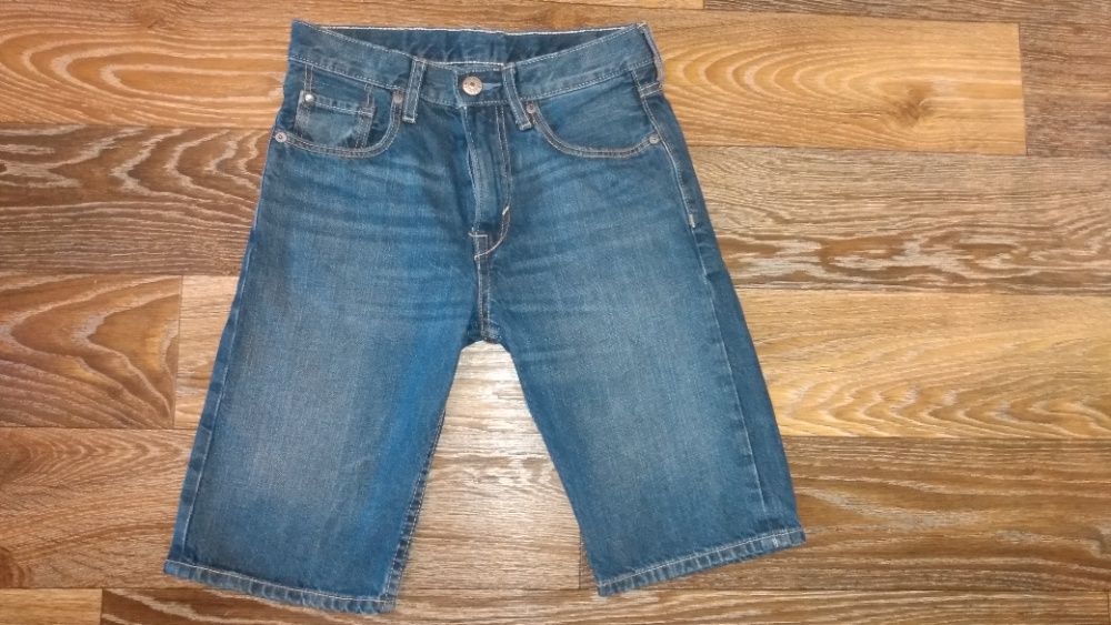 Джинсовые шорты, бриджи, капри H&M 134 см 8-9 лет
