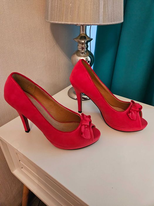 Buty, na koturnie, odkryty palec, sandaly, nowe, rozm.38/39