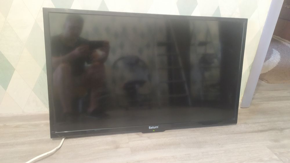 Продам плазму Saturn LED40FHD400U на запчастини.