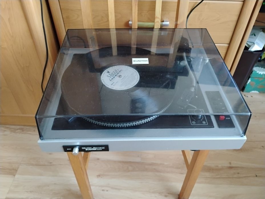 Gramofon retro vintage Bernard GS 434