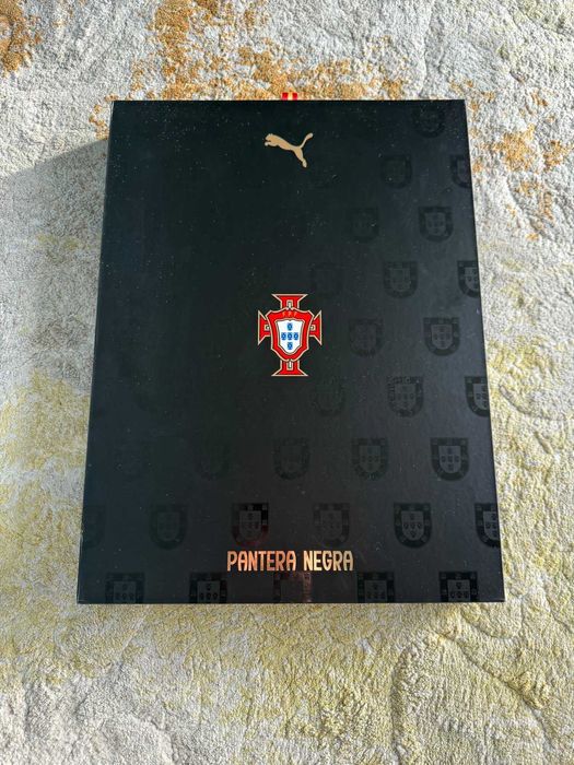 Camisola Portugal 25/26 PUMA Edição Limitada 1965 Eusébio Numerada S