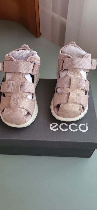 ECCO, шкіра, сандалі 26 розмір