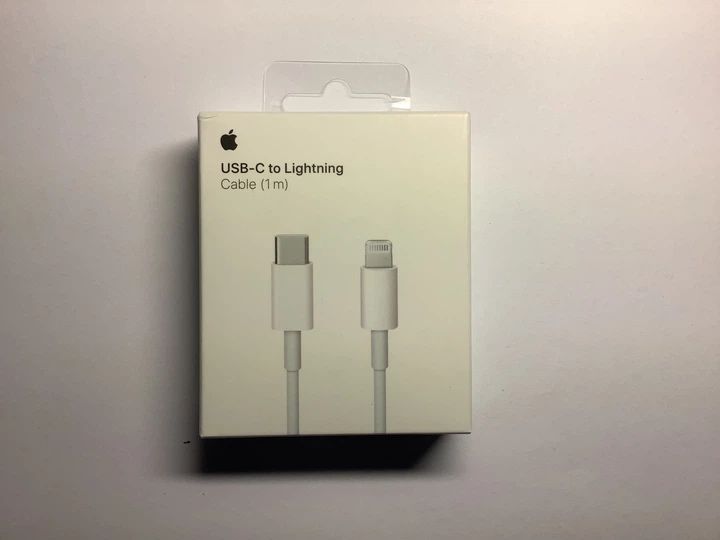 Оригинальный Кабель Apple USB-C to Lightning (1 m) White
