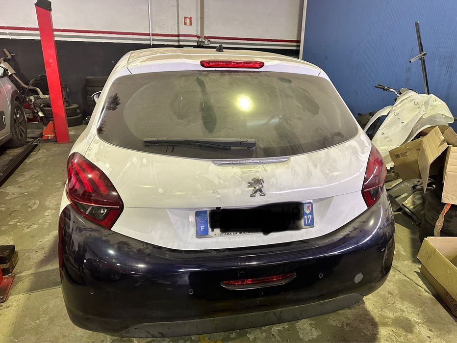 PEUGEOT 208 1.5 HDI para peças