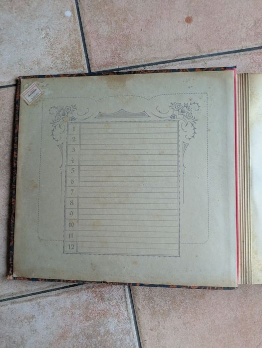Álbum para discos 12" dos armazéns do Chiado