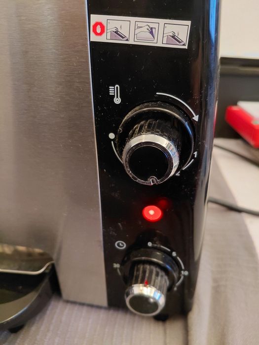 Grelhador vertical Ariston hotpoint