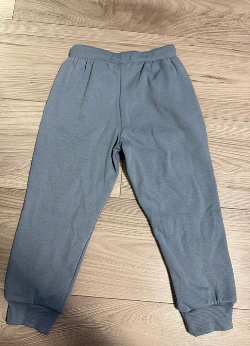 Спортивний костюм на хлопчика