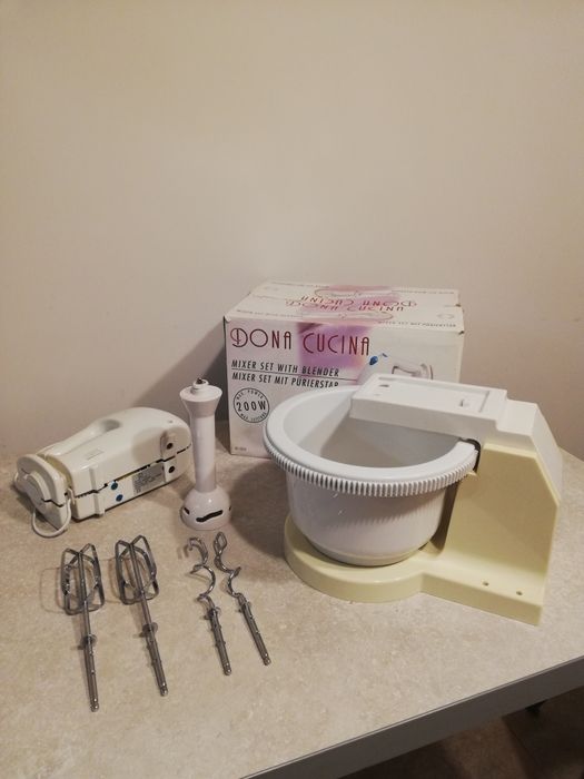 Sprzedam mikser z miską i akcesoriami