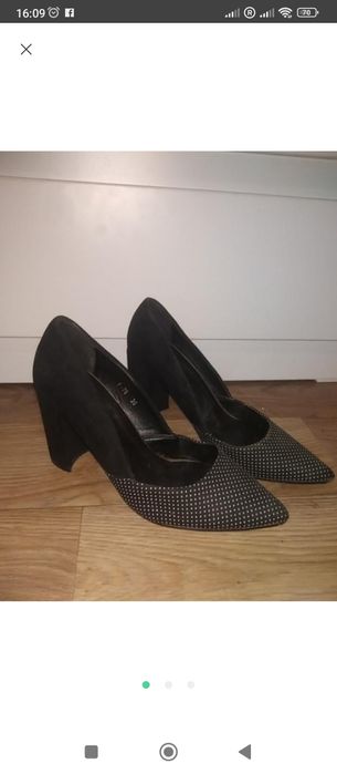 туфлі жіночі 36 розмір в гарному стані