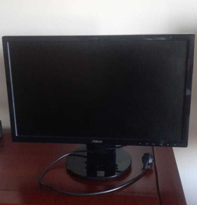 PC Desktop + monitor + rato