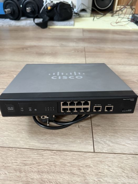 Router Cisco  RV082