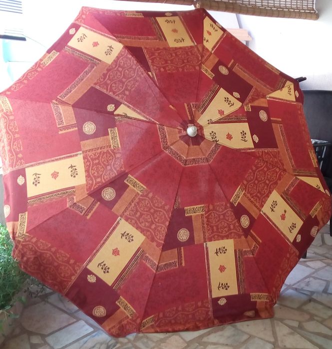 3 Guarda-sóis Médios