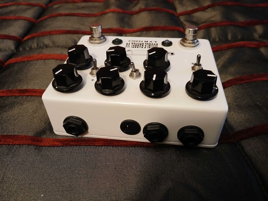 Pedais de Efeitos Julianna e Double Barrel