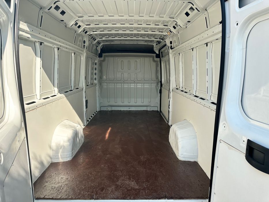 BUS NA WYNAJEM Citroen Jumper L4H2 krótko lub dlugo terminowy