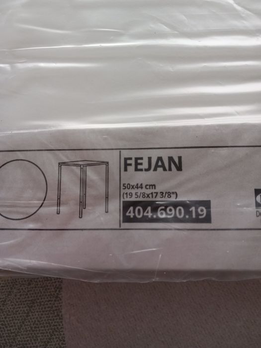 Stolik   metalowy mały