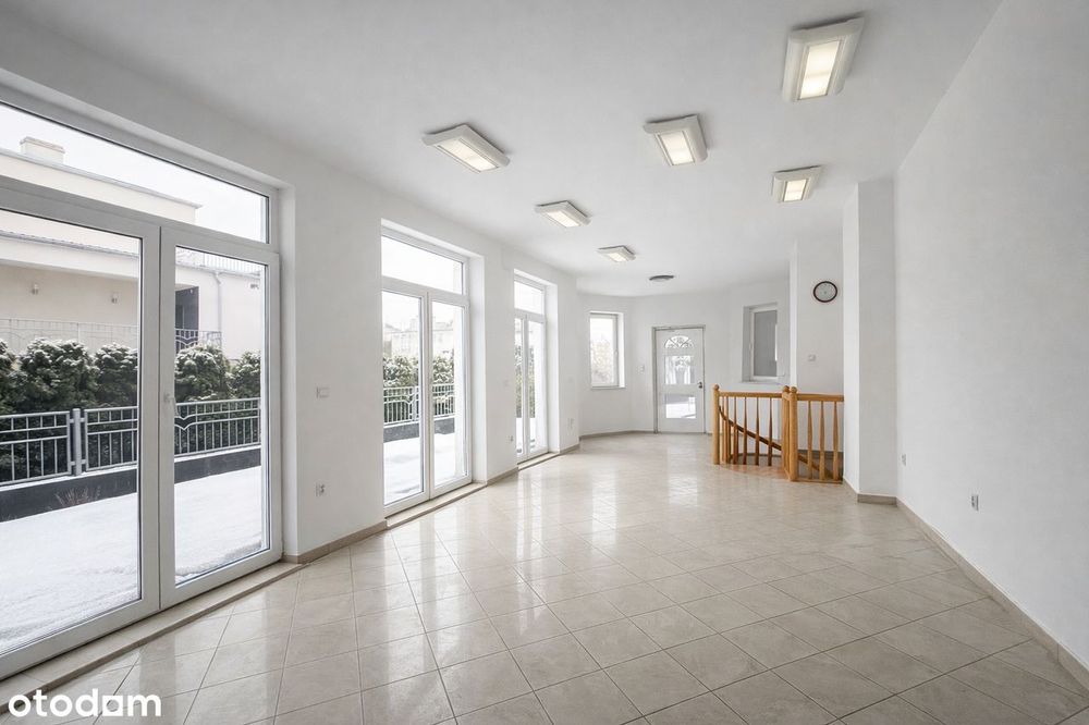 Wyjątkowy Dom Na Wynajem 300 M² | 10 Pokoi Duży Potencjał Inwestycyjny