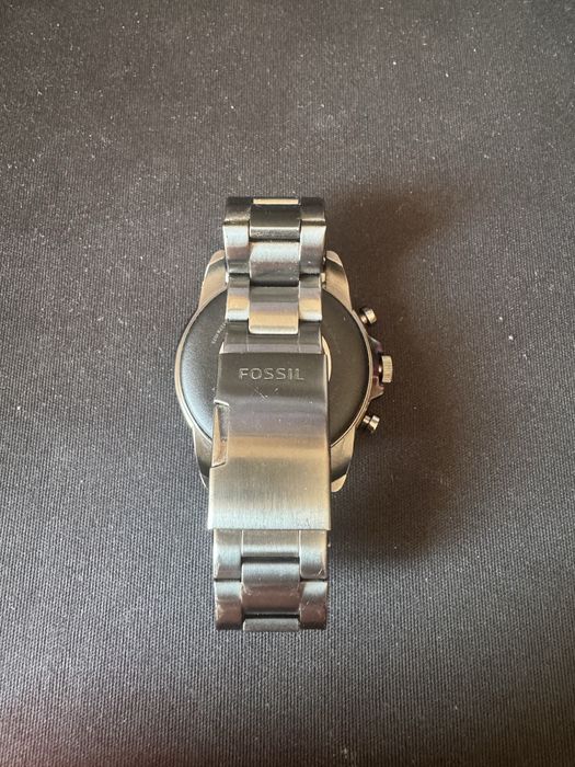 Fossil Gen 6 (Ecrã Rachado)