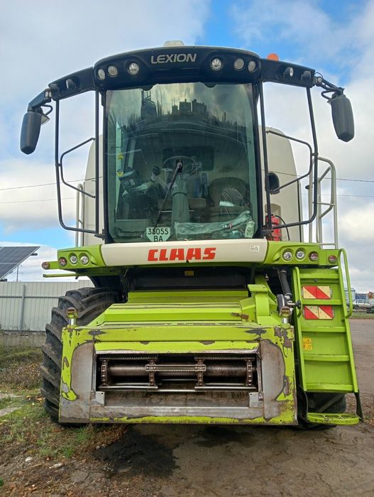 Комбайн Claas Lexion-750