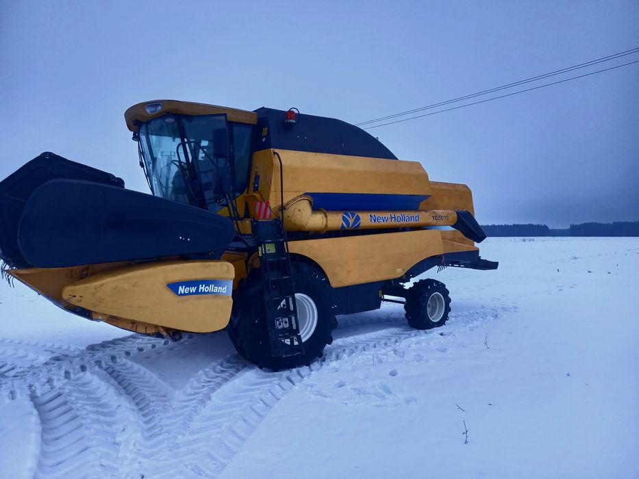 Kombajn new holland tc 5070