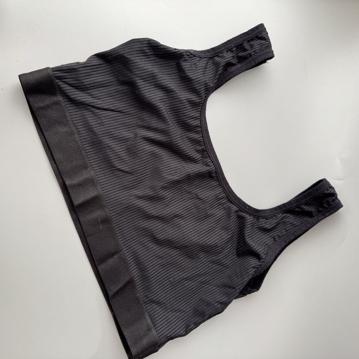 Топ черный новый эластичный