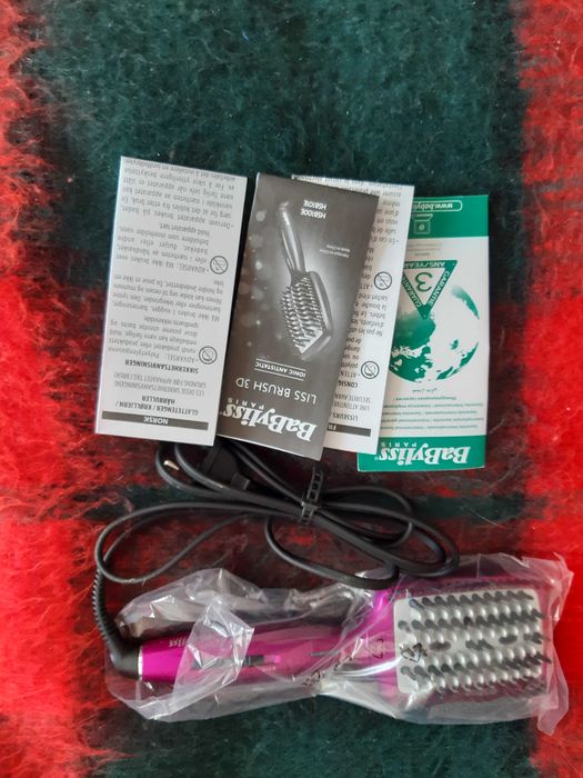 Loniczna szczotka do  wygładzania włosów  BaByliss HSB100E
