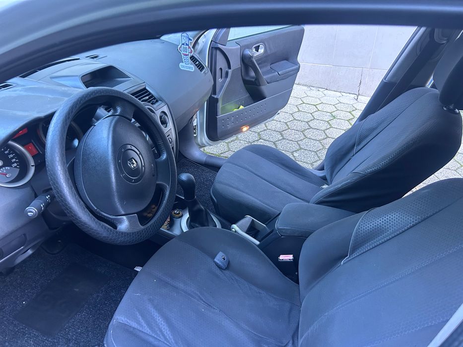 Megane DCI 1.5 1.500€ 2004