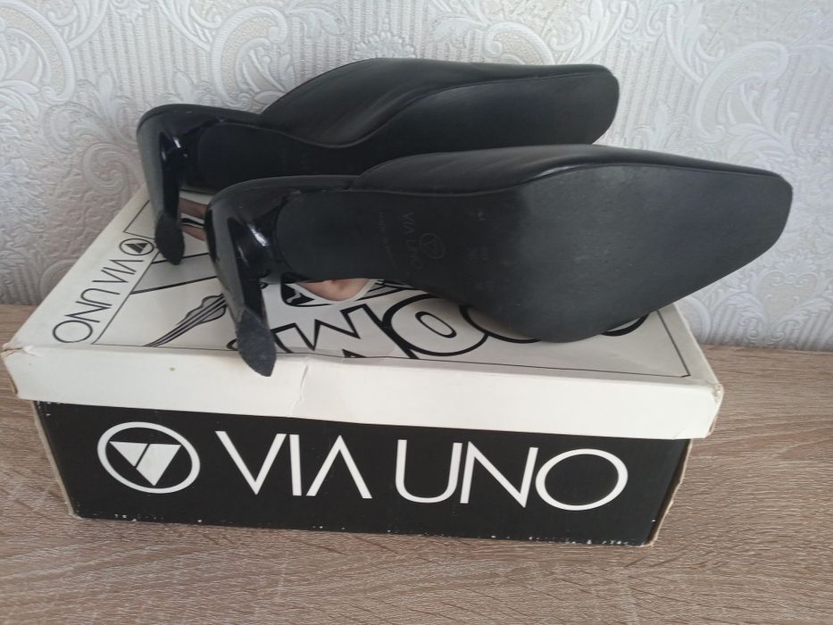 Продам босоножки-сабо