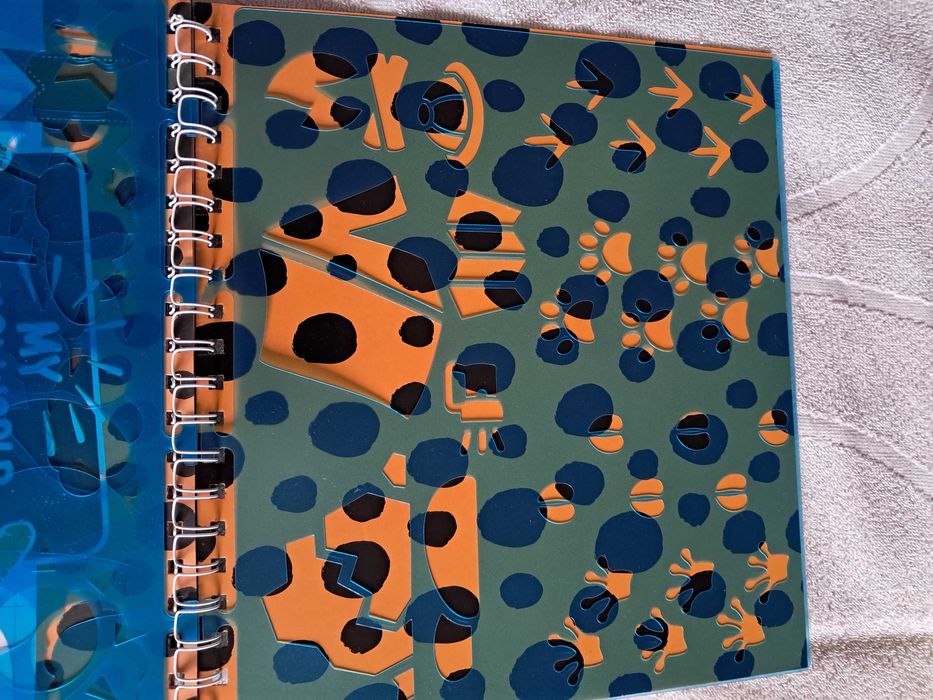 Książeczka z szablonami