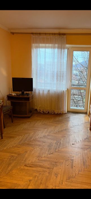 Продається двохкімнатна квартира