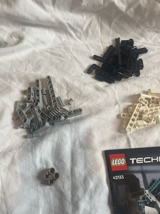 Lego Technic 42133 kompletny