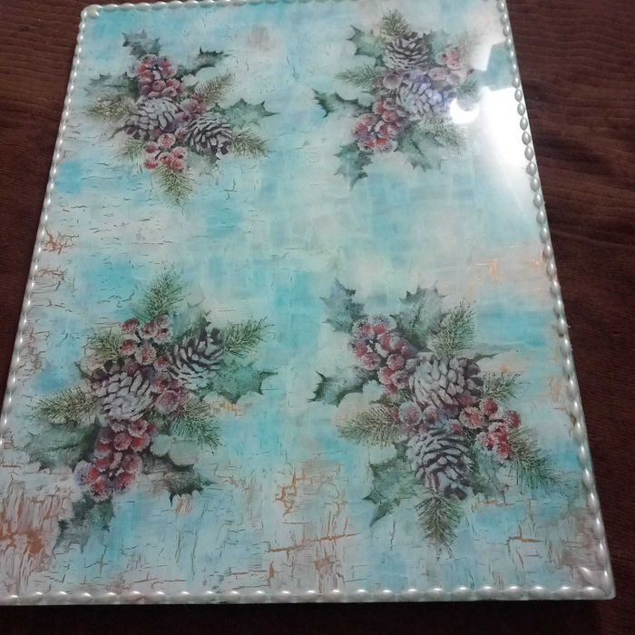 Pratos e Bandejas com motivos de Natal.